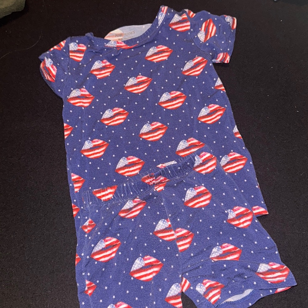 Stars & Flag Lips short sleeve & shorts pajama set